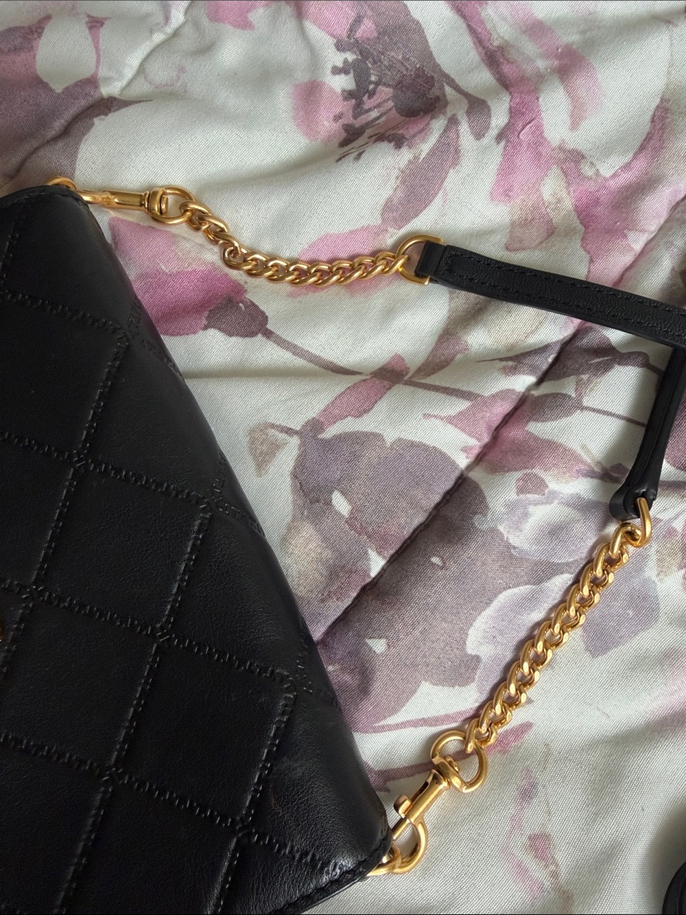 Tory Burch Black Quilted Leather Crossbody with Gold Hardware - Picture 5 of 10